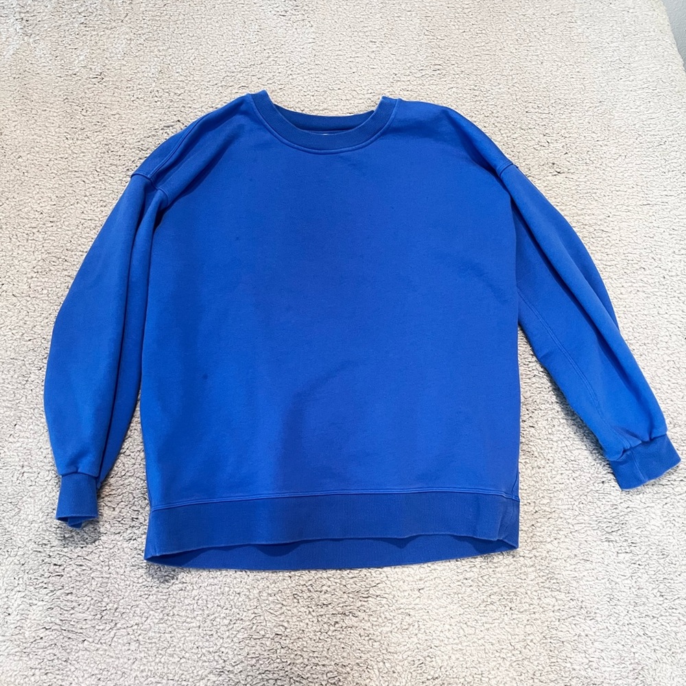 Women’s LULULEMON sweat-shirt royal blue size 8
